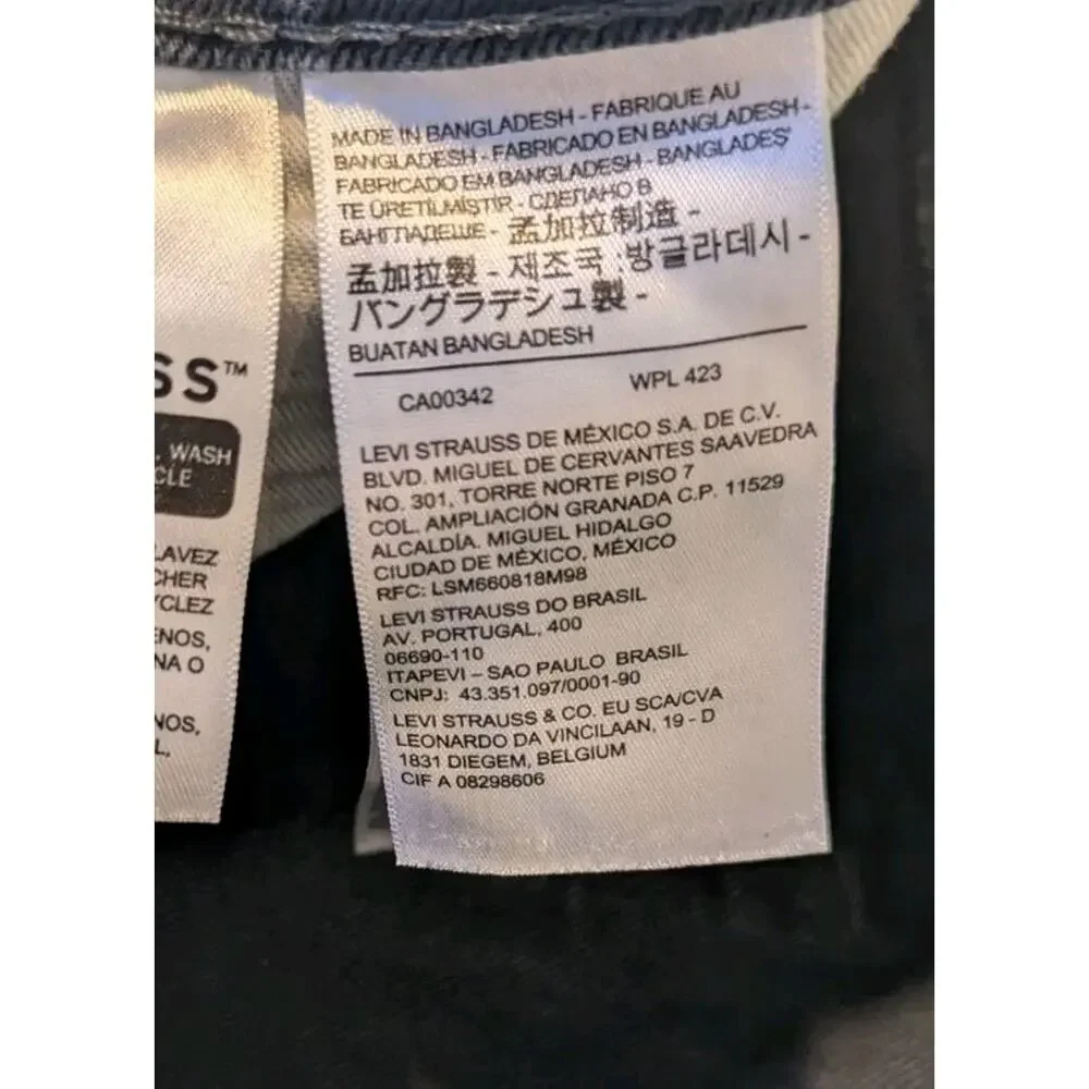 Levis levis 541